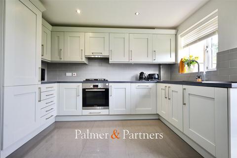 3 bedroom semi-detached house for sale, Point Clear Road, St. Osyth, Clacton-on-Sea, Essex, CO16