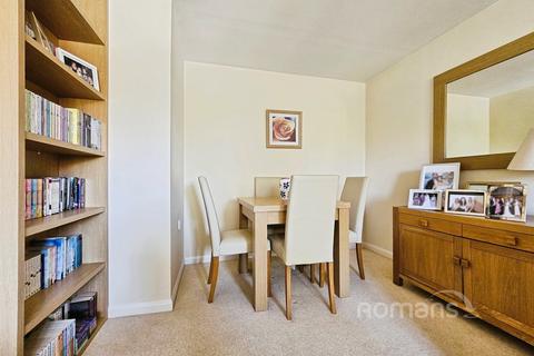 1 bedroom apartment for sale, Clare Court, Clarence Road, Fleet