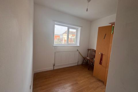 1 bedroom flat to rent, Southall, UB1