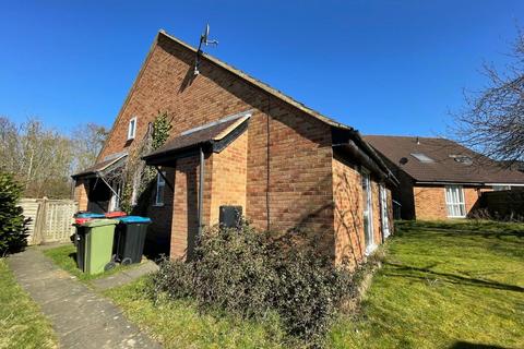 undefined, Favell Drive, Furzton, Milton Keynes, MK4