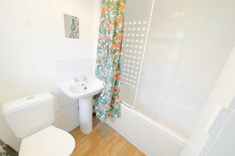 undefined, Favell Drive, Furzton, Milton Keynes, MK4