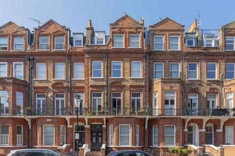 1 bedroom flat for sale, Rosary Gardens, South Kensington, London SW7.