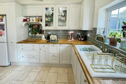 undefined, Kingshill Road, Dursley, GL11 4EF