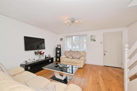 3 bedroom terraced house for sale, Felton Close, Broxbourne, EN10