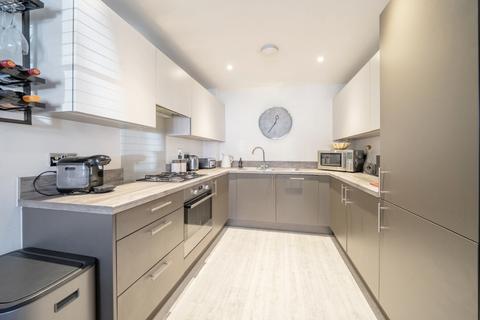 3 bedroom semi-detached house for sale, Rowden Way, Alton, Hampshire, GU34