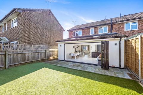 undefined, Kestrel Close, Horsham, RH12