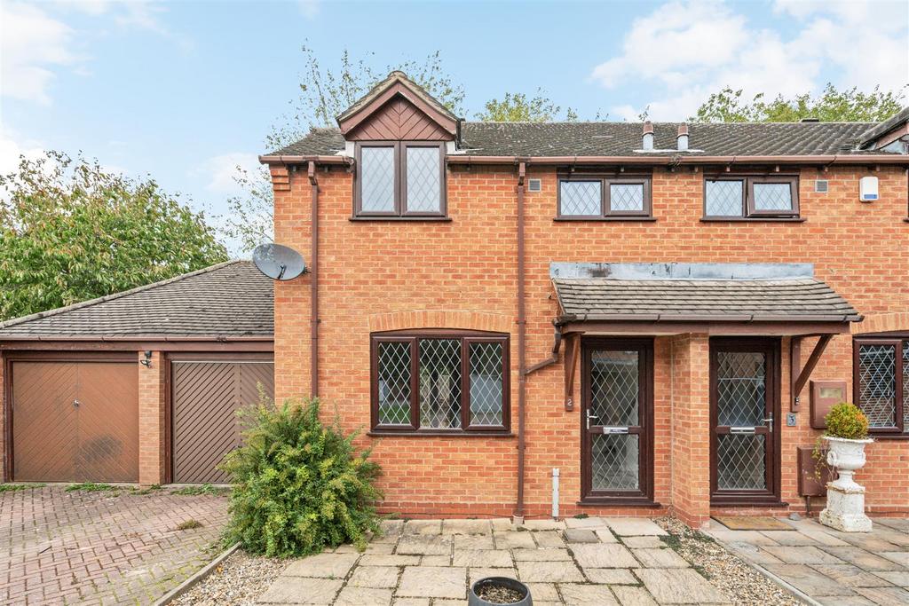 2 Fieldhouse Close-24 lo.jpg