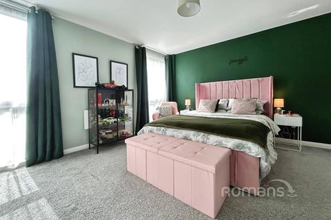 undefined, Farnborough Road, Farnborough, Hampshire