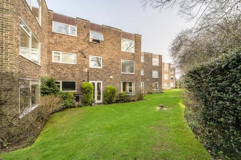 undefined, Wedgewood Court, North Park Avenue