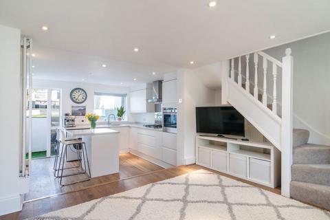 3 bedroom house for sale, Haldane Road, London SW6