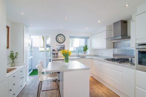 3 bedroom house for sale, Haldane Road, London SW6