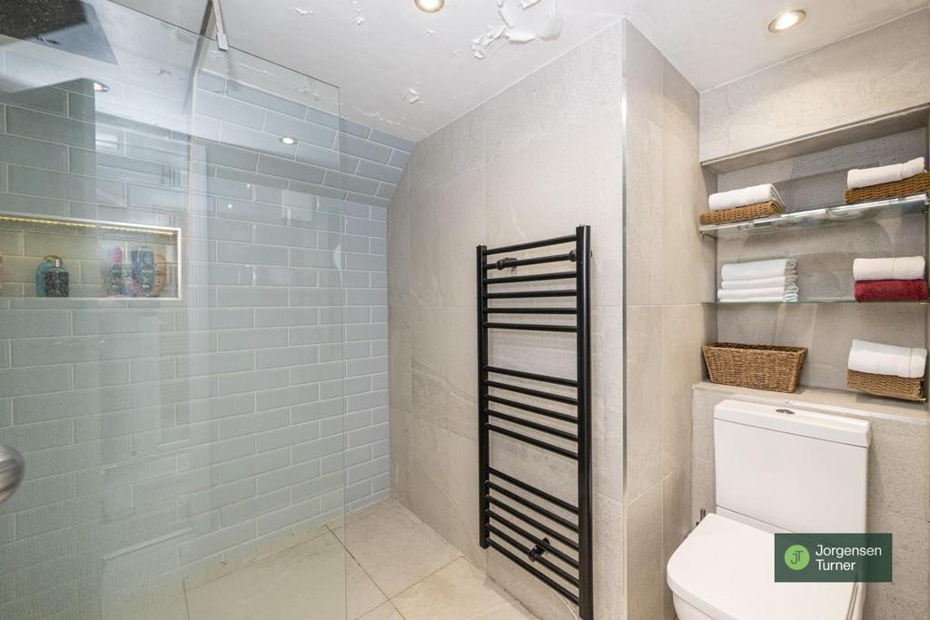 Shower Room .jpg