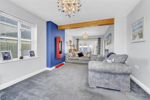 4 bedroom detached house for sale, Ipswich Road, Debenham