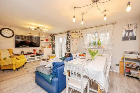3 bedroom terraced house for sale, Medway, Tamworth
