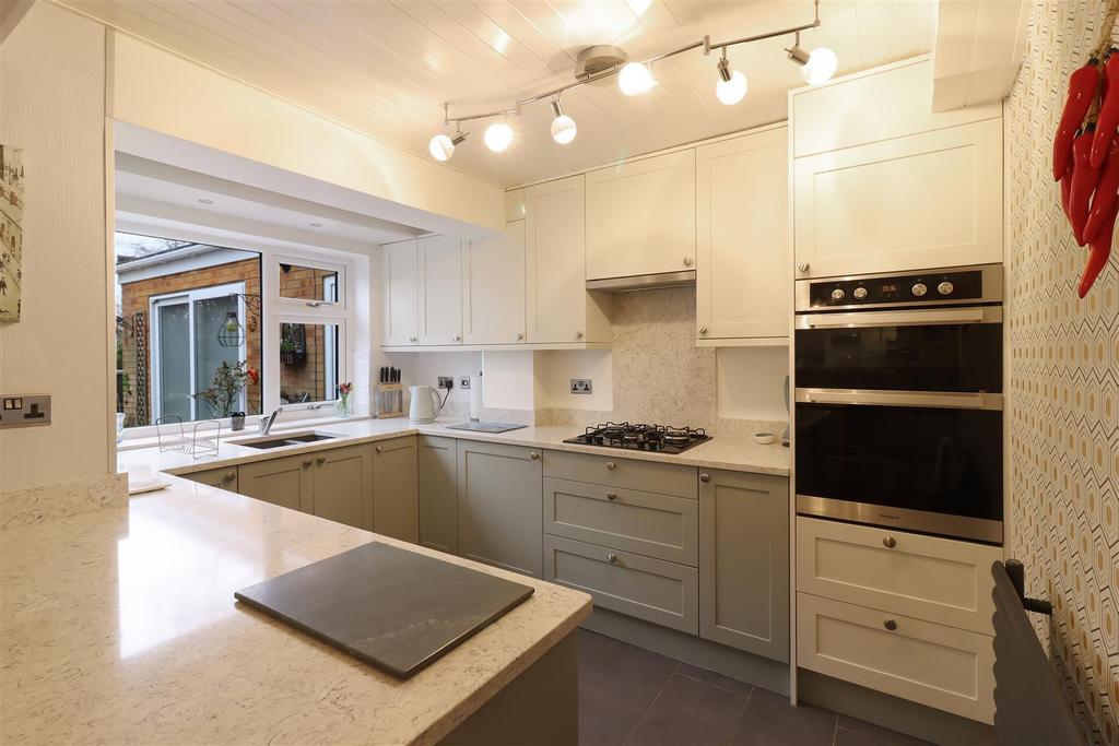 Kitchen 1