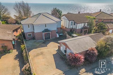 4 bedroom detached house for sale, Naze Park Road, Walton on the Naze