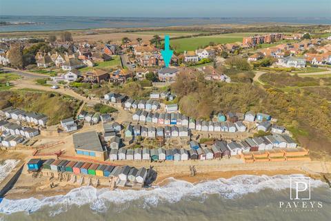 4 bedroom detached house for sale, Naze Park Road, Walton on the Naze