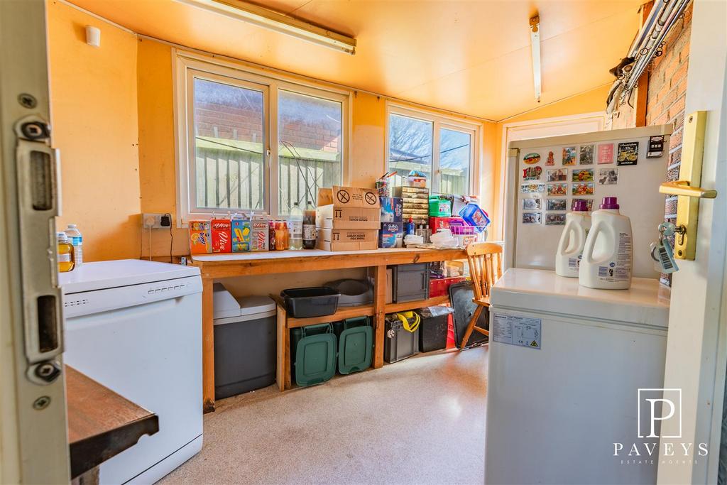 Utility room / work shop