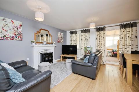 3 bedroom end of terrace house for sale, Buckthorn Road, Hampton Hargate, Peterborough