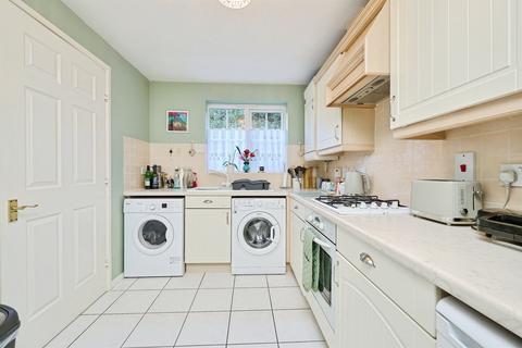 3 bedroom end of terrace house for sale, Buckthorn Road, Hampton Hargate, Peterborough