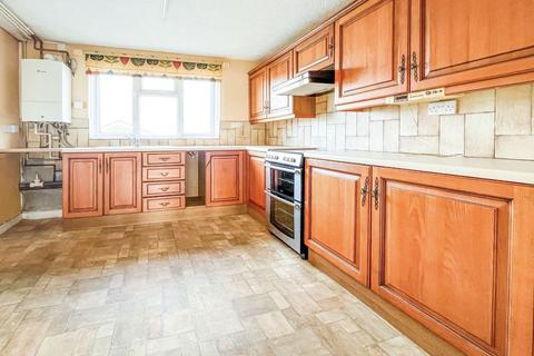 3 bedroom maisonette for sale, Shipwrights Avenue, Chatham ME4