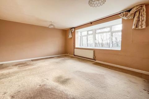 3 bedroom maisonette for sale, Shipwrights Avenue, Chatham ME4