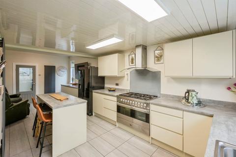 4 bedroom detached bungalow for sale, Kirton Lane, Thorne, Doncaster