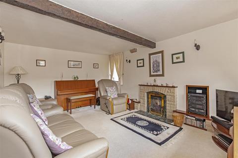 3 bedroom detached house for sale, Arkwright Square, Bakewell