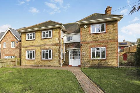 5 bedroom terraced house to rent, Oakley Road, BR2