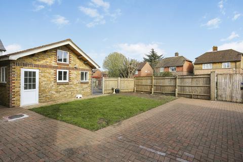 5 bedroom terraced house to rent, Oakley Road, BR2