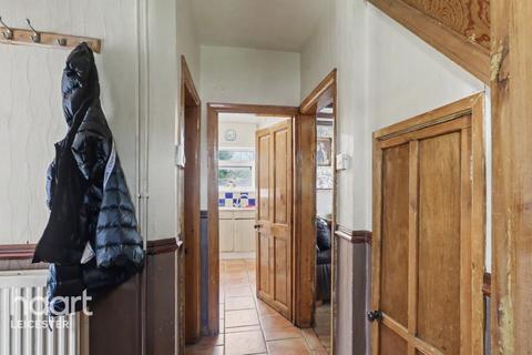 2 bedroom semi-detached house for sale, Gallards Hill, Leicester