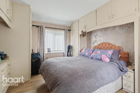 2 bedroom semi-detached house for sale, Gallards Hill, Leicester
