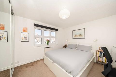 undefined, Ravensbury Road, London SW18