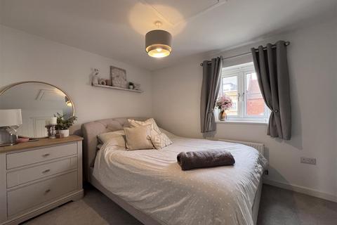 2 bedroom house for sale, Hexham Street, Towcester