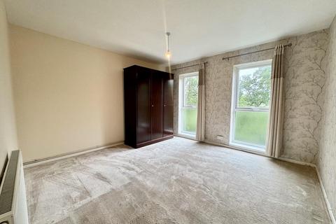 undefined, Roundhedge Way, Enfield, EN2