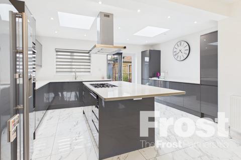 undefined, Parlaunt Road, Slough, Berkshire, SL3