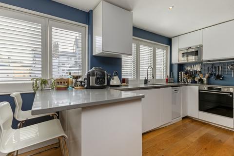 2 bedroom terraced house for sale, Union Mews, London, SW4