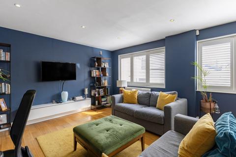 2 bedroom terraced house for sale, Union Mews, London, SW4