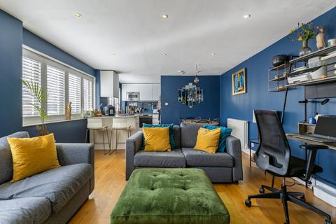 2 bedroom terraced house for sale, Union Mews, London, SW4
