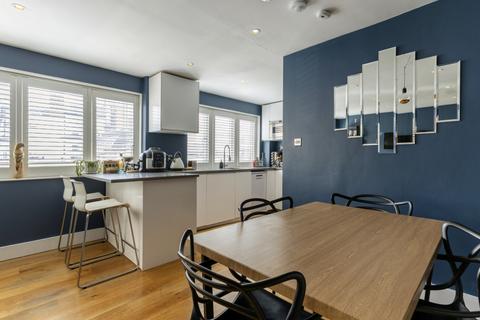 2 bedroom terraced house for sale, Union Mews, London, SW4
