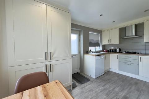 2 bedroom detached bungalow for sale, Gibson Lane, Kippax, Leeds