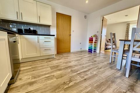 3 bedroom end of terrace house for sale, Penrhyncoch, SY23