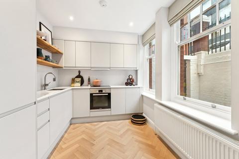 undefined, Hamlet Gardens, King Street, W6