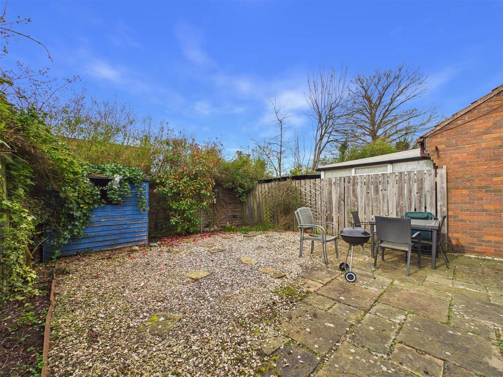 CAM03303 G0-PR0332-STILL012.jpg