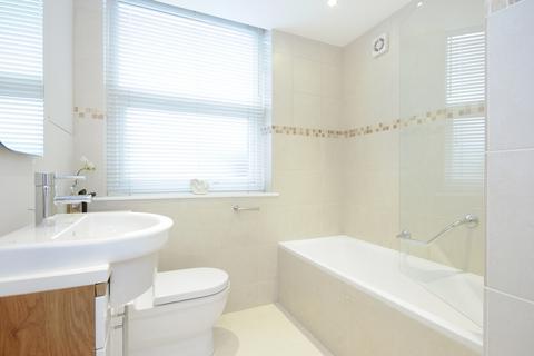 4 bedroom flat to rent, St Johns Wood Park NW8