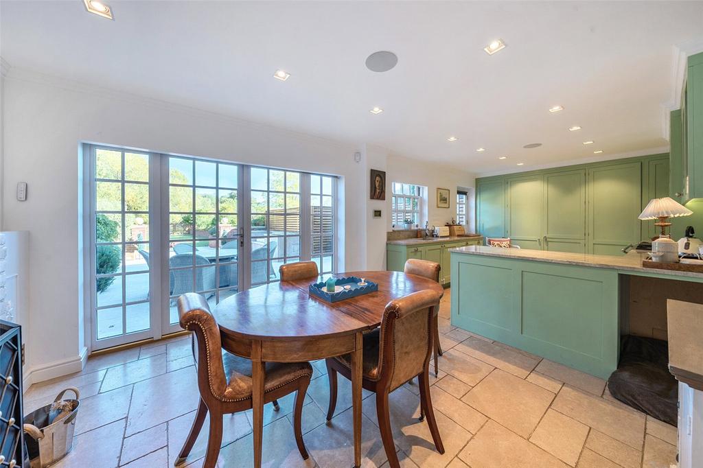 Kitchen/Breakfast