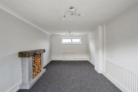 2 bedroom terraced house to rent, Broomhouse Lane, DONCASTER