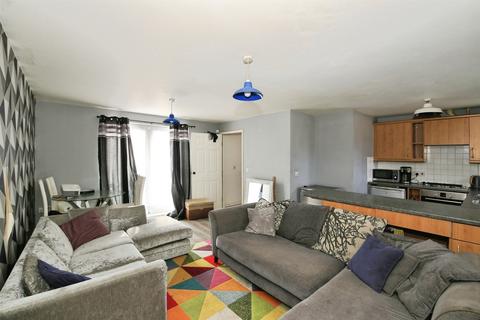 1 bedroom flat for sale, Clayburn Road, Hampton Centre, Peterborough