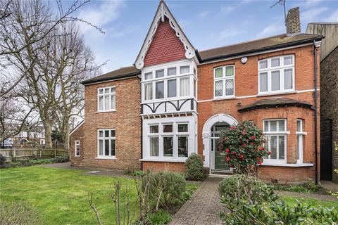 undefined, St. Stephens Avenue, London, W13