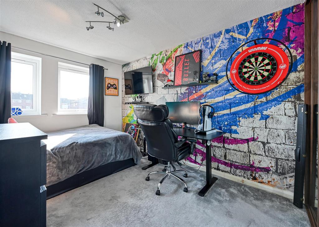 27 Alderton Drive-13.jpg